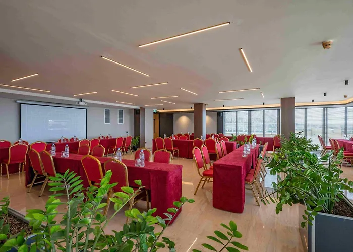 Курортний комплекс Royal & Imperial Belvedere