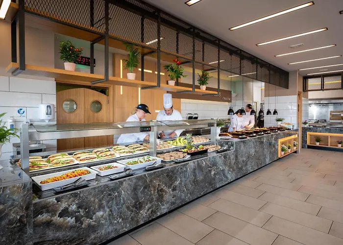 Royal & Imperial Belvedere Χερσόνησος