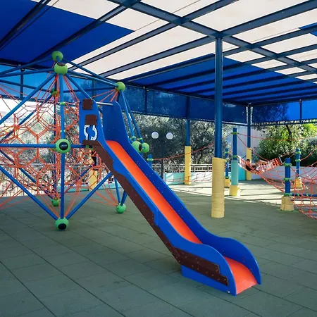 Royal & Imperial Belvedere Resort